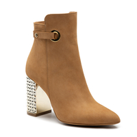 Camel Nubuk